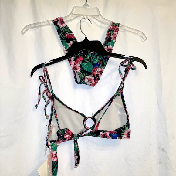 Emme Jordan Tropical Print 2 Piece Bikini Tie Shoulders Size L. NWT - Picture 2 of 5